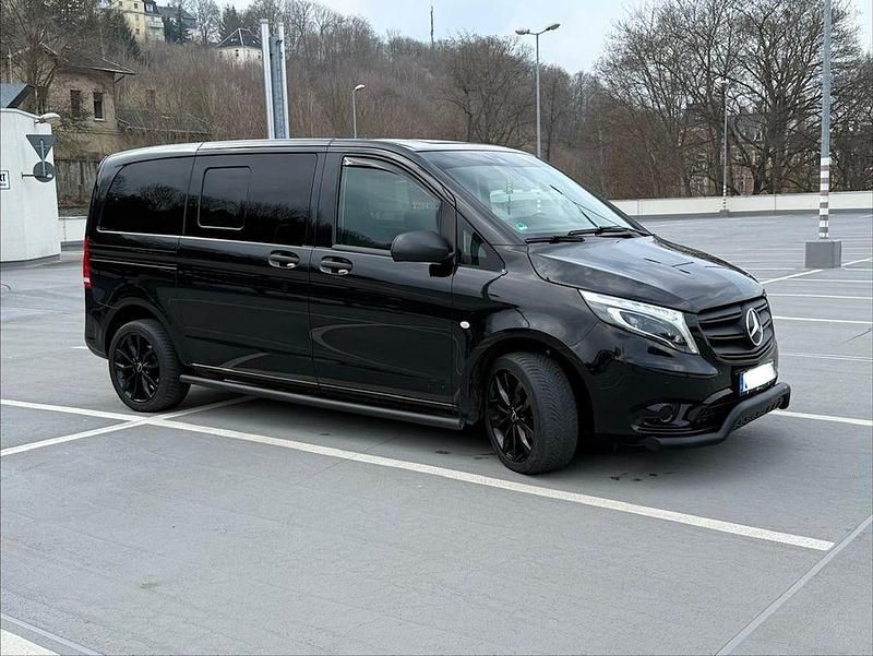 Gebraucht Mercedes Vito 190 PS (139 kW) 2021 Schwarz Van