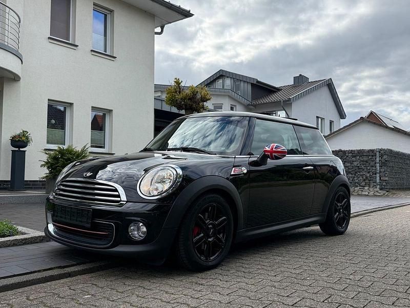 Gebraucht Mini Cooper 75 PS (55 kW) 2013 Schwarz Kleinwagen