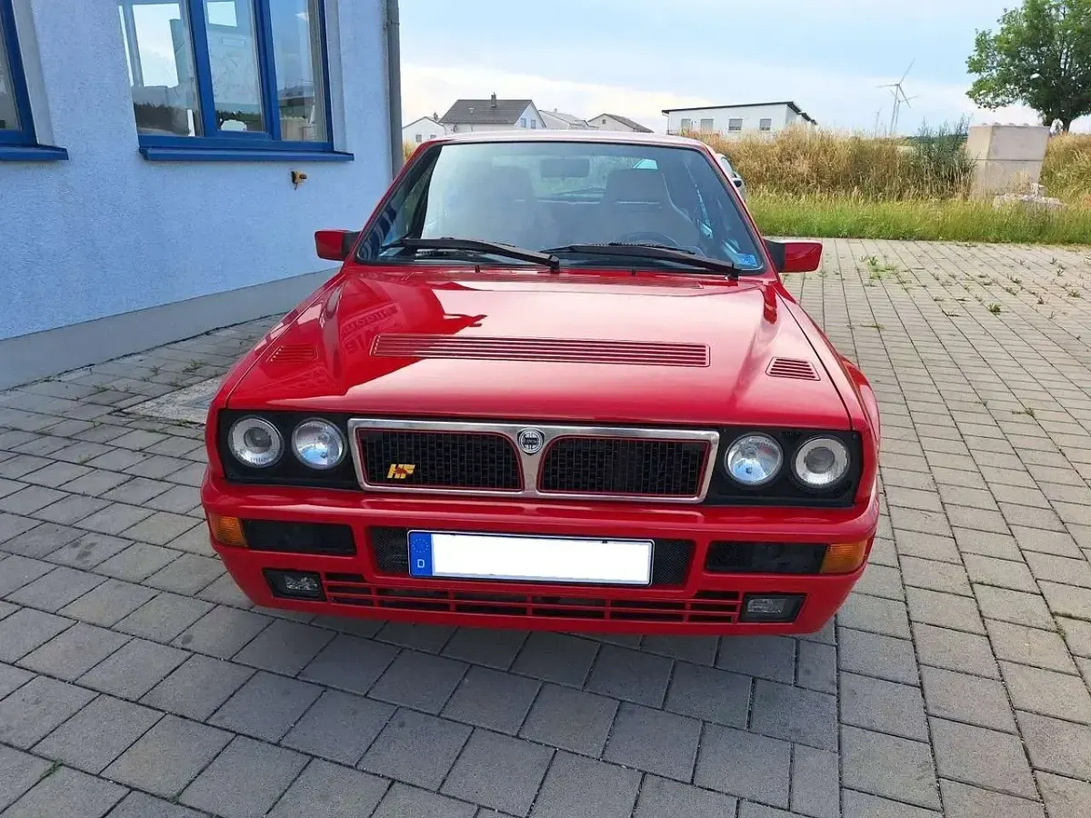 Gebraucht Lancia Delta 211 PS (155 kW) 1994 Rot metallic Kleinwagen