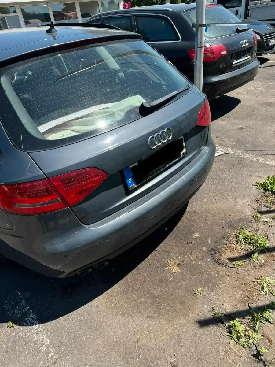 Używany Audi A4 170 KM (125 kW) 2010 Niebieski Kombi