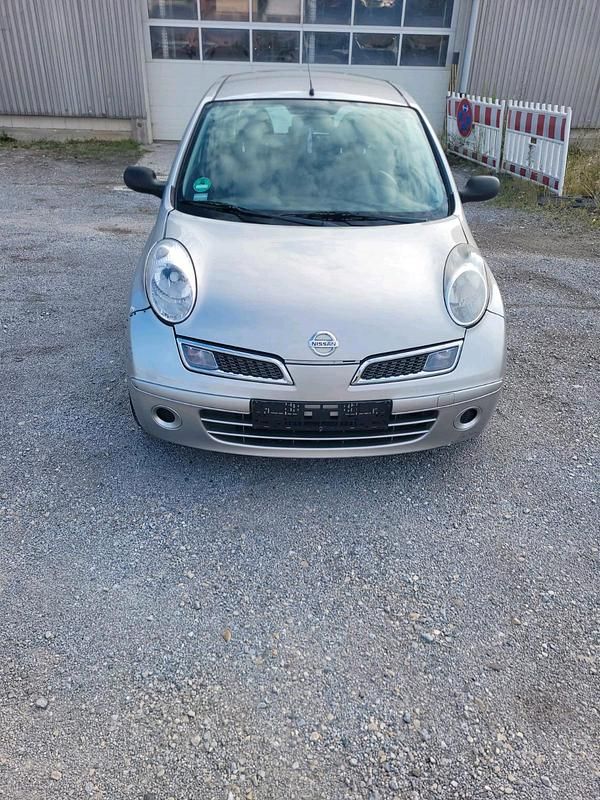 Silber Gebraucht 2009 Nissan Micra Kleinwagen | 850 € (Fairer Preis) - Bild 1/4