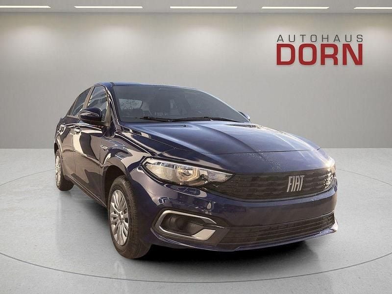 Neu Fiat Tipo Easy 131 PS (96 kW) 2026 Blau Limousine