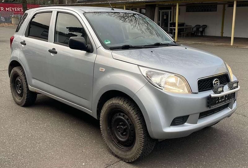 Silber Gebraucht 2007 Daihatsu Terios SUV | 3.000 € (Superpreis) - Bild 1/4