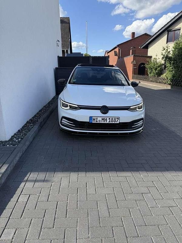 Gebraucht VW Golf VII Style 150 PS (110 kW) 2021 Weiß Kleinwagen