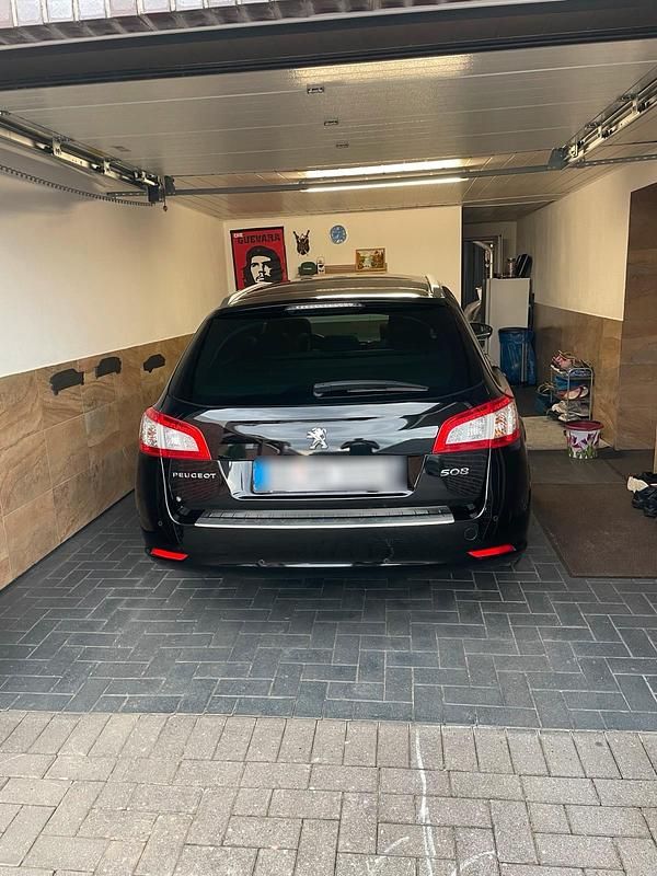 Gebraucht Peugeot 508 SW 150 PS (110 kW) 2018 Schwarz Kombi