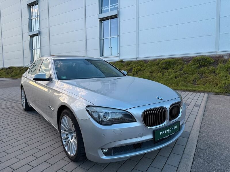 Gebraucht BMW 730 245 PS (180 kW) 2012 Silber Limousine