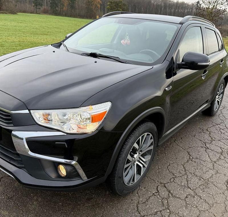 Gebraucht Mitsubishi ASX Edition 150 PS (110 kW) 2017 Schwarz SUV