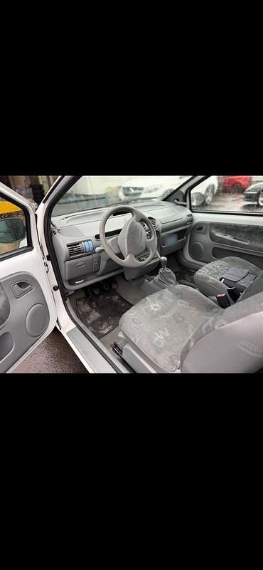 Gebraucht Renault Twingo 60 PS (44 kW) 2006 Weiß Kleinwagen