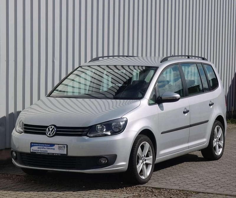 Gebraucht VW Touran 140 PS (102 kW) 2011 Silber Van / Kleinbus