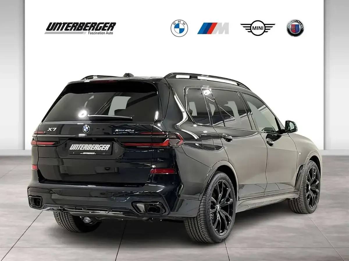 Neu BMW X7 M Sport 340 PS (250 kW) 2026 Saphirschwarz SUV