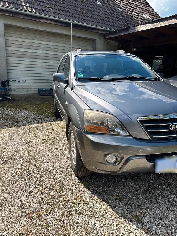Gebraucht Kia Sorento 140 PS (102 kW) 2009 Silber SUV