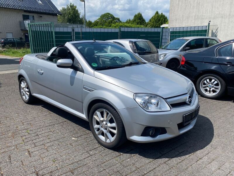 Silber Gebraucht 2007 Opel Tigra Cabrio | 2.499 € (Guter Preis) - Bild 1/4