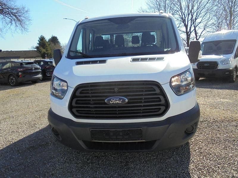 Gebraucht Ford Transit 105 PS (77 kW) 2018 Weiß Van / Kleinbus