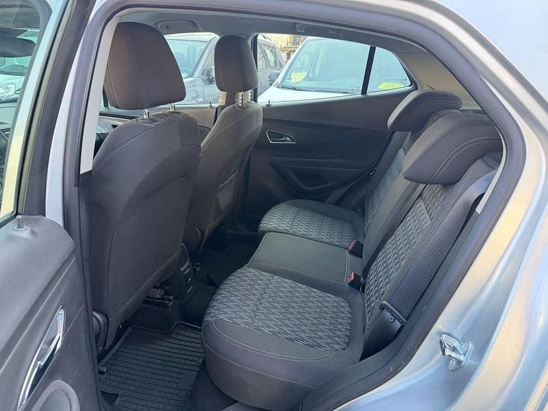 Gebraucht Opel Mokka Edition 140 PS (102 kW) 2015 Argonsilber/sovereign/switchbl SUV