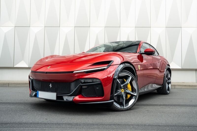 Rot Neu 2024 Ferrari Purosangue SUV | 575.000 € - Bild 1/4
