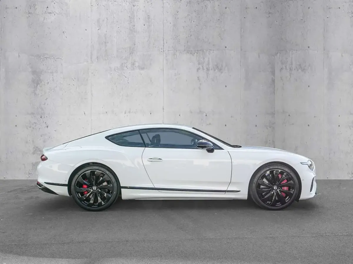 Second-hand Bentley Continental 680 CP (500 kW) 2025 Alb Coupe