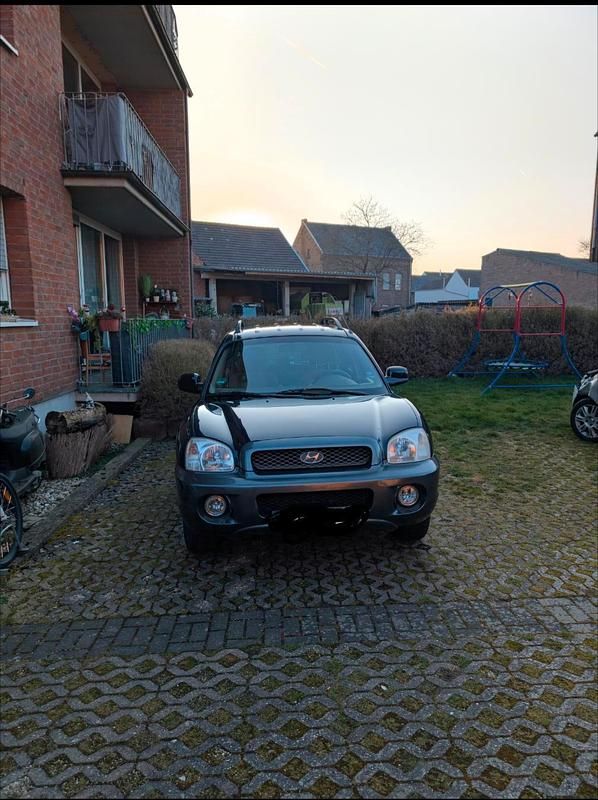 Blau Gebraucht 2004 Hyundai Santa Fe SUV | 2.400 € (Guter Preis) - Bild 1/4