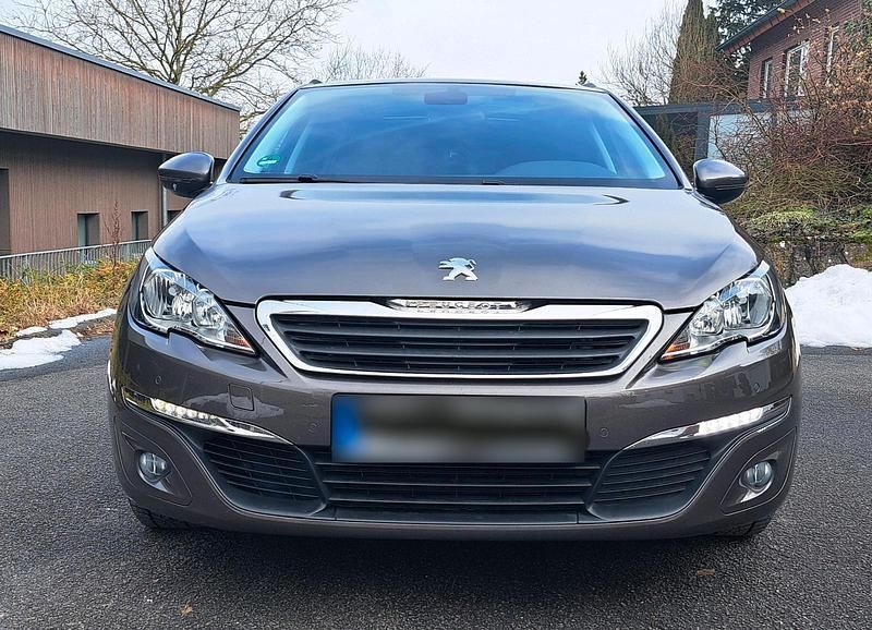 Gebraucht Peugeot 308 SW 150 PS (110 kW) 2016 Grau Kombi