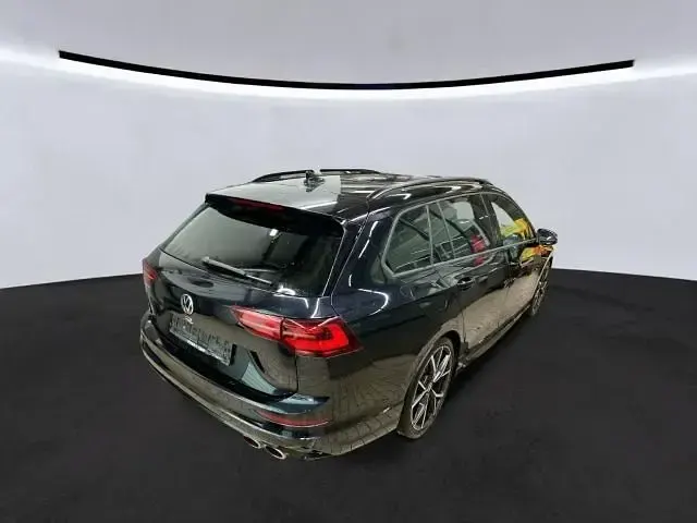 Gebraucht VW Golf VIII R 320 PS (235 kW) 2022 Deep black perleffekt Kombi