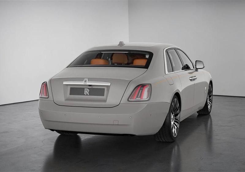 Neu Rolls Royce Ghost 544 PS (400 kW) 2026 Grau Limousine