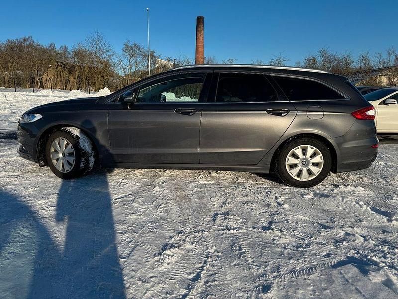 Gebraucht Ford Mondeo Titanium 179 PS (131 kW) 2017 Grau Limousine