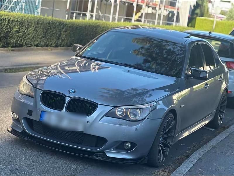 Grau Gebraucht 2005 BMW 530 Limousine | 5.300 € (Guter Preis) - Bild 1/4