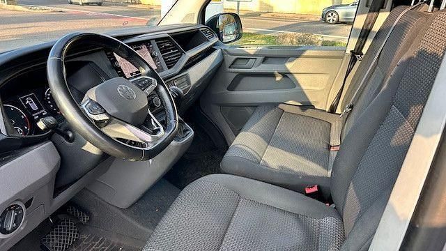 Gebraucht VW Transporter 150 PS (110 kW) 2021 Reflexsilber metallic Van