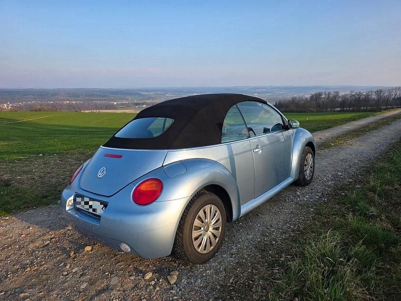 Gebraucht VW New Beetle Highline 116 PS (85 kW) 2005 Blau Kleinwagen