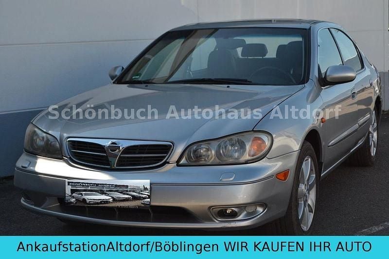Silber metallic Gebraucht 2004 Nissan Maxima Limousine | 2.990 € - Bild 1/4