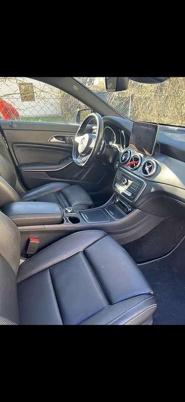 Gebraucht 2016 Mercedes CLA220 Shooting Brake AMG line Kombi | 17.000 € (Fairer Preis) - Bild 1/4