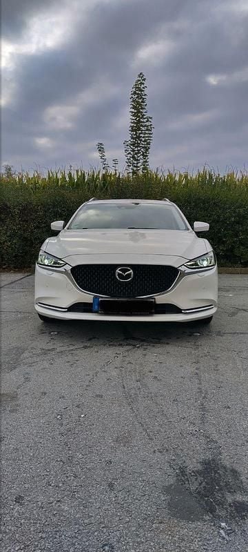 Weiß Gebraucht 2020 Mazda 6 Sports-Line Kombi | 20.500 € (Fairer Preis) - Bild 1/4