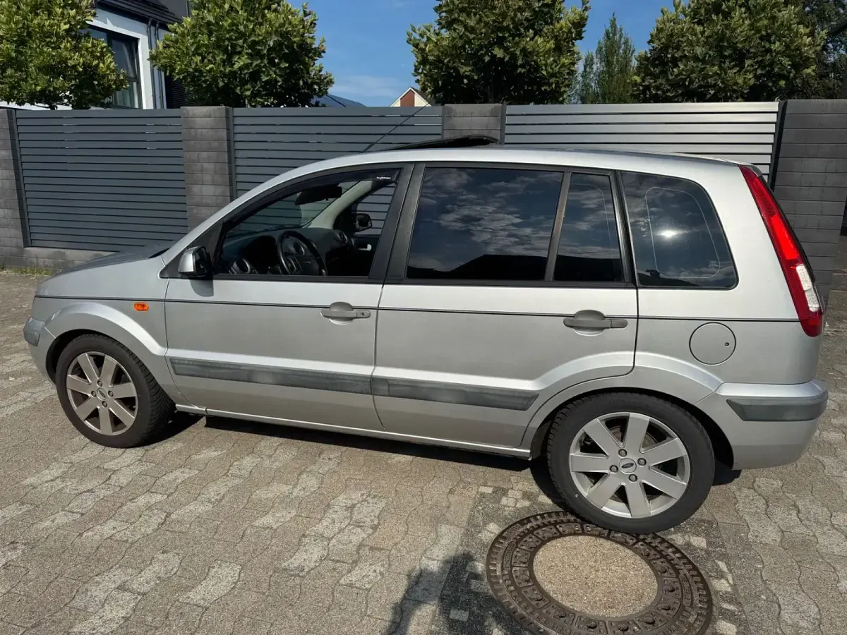 Gebraucht Ford Fusion 101 PS (74 kW) 2006 Silber Kleinwagen