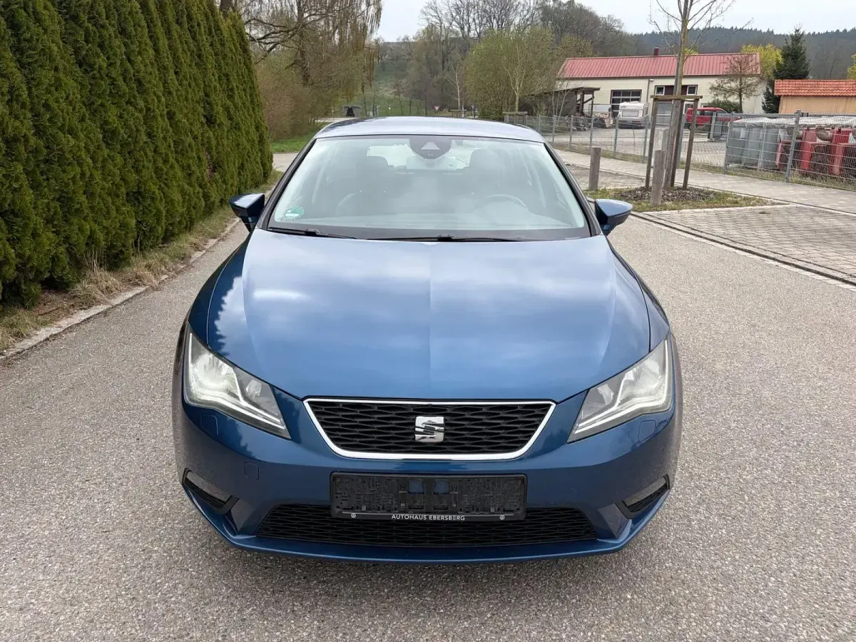 Gebraucht Seat Leon Style 140 PS (102 kW) 2013 Blau Limousine