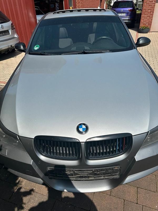 Gebraucht 2006 BMW 320 Limousine | 3.700 € (Guter Preis) - Bild 1/4