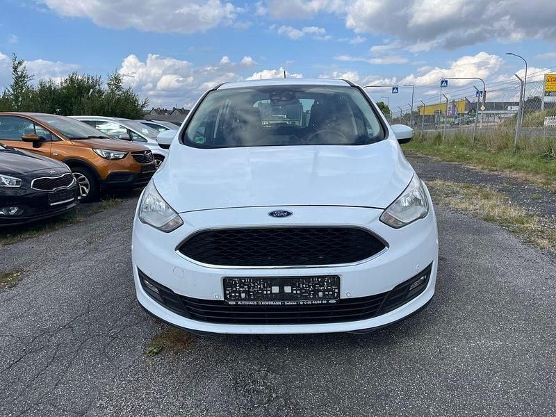 Weiß Gebraucht 2018 Ford Grand C-Max Cool & Connect Van / Kleinbus | 5.000 € - Bild 1/4