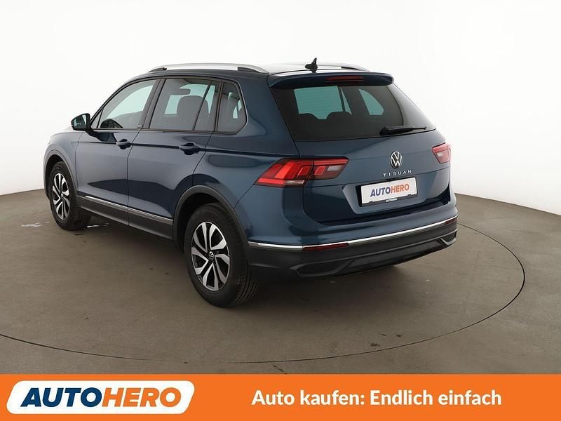 Gebraucht VW Tiguan Active 150 PS (110 kW) 2022 Blau SUV