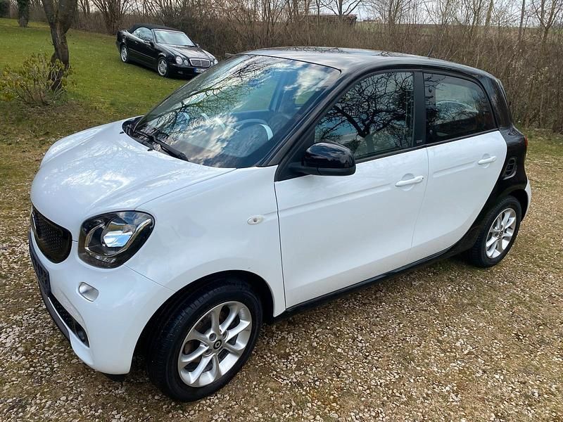 Usata Smart ForFour 52 CV (38 kW) 2015 Bianco Utilitaria