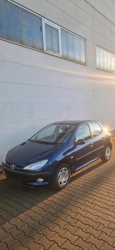 Gebraucht Peugeot 206 60 PS (44 kW) 2003 Blau Kleinwagen