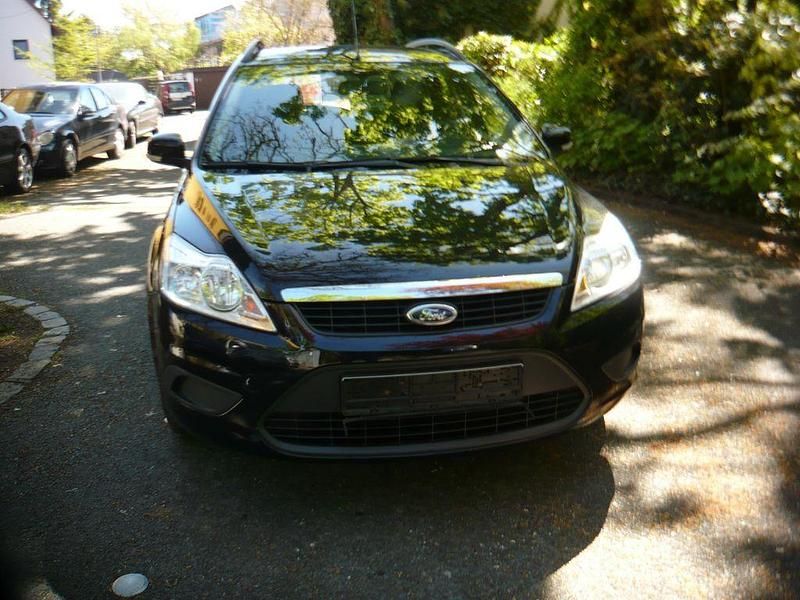 Usata Ford Focus 101 CV (74 kW) 2011 Nero Berlina