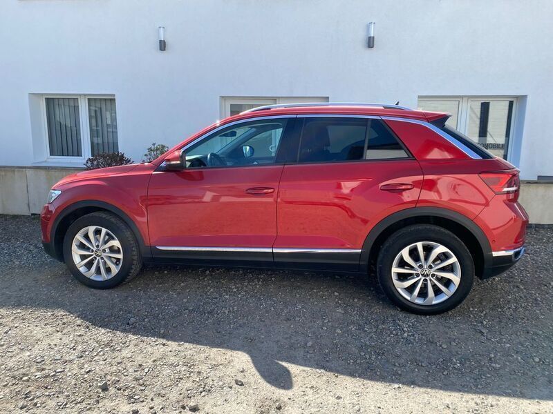 Gebraucht VW T-Roc Business 150 PS (110 kW) 2023 Rot SUV