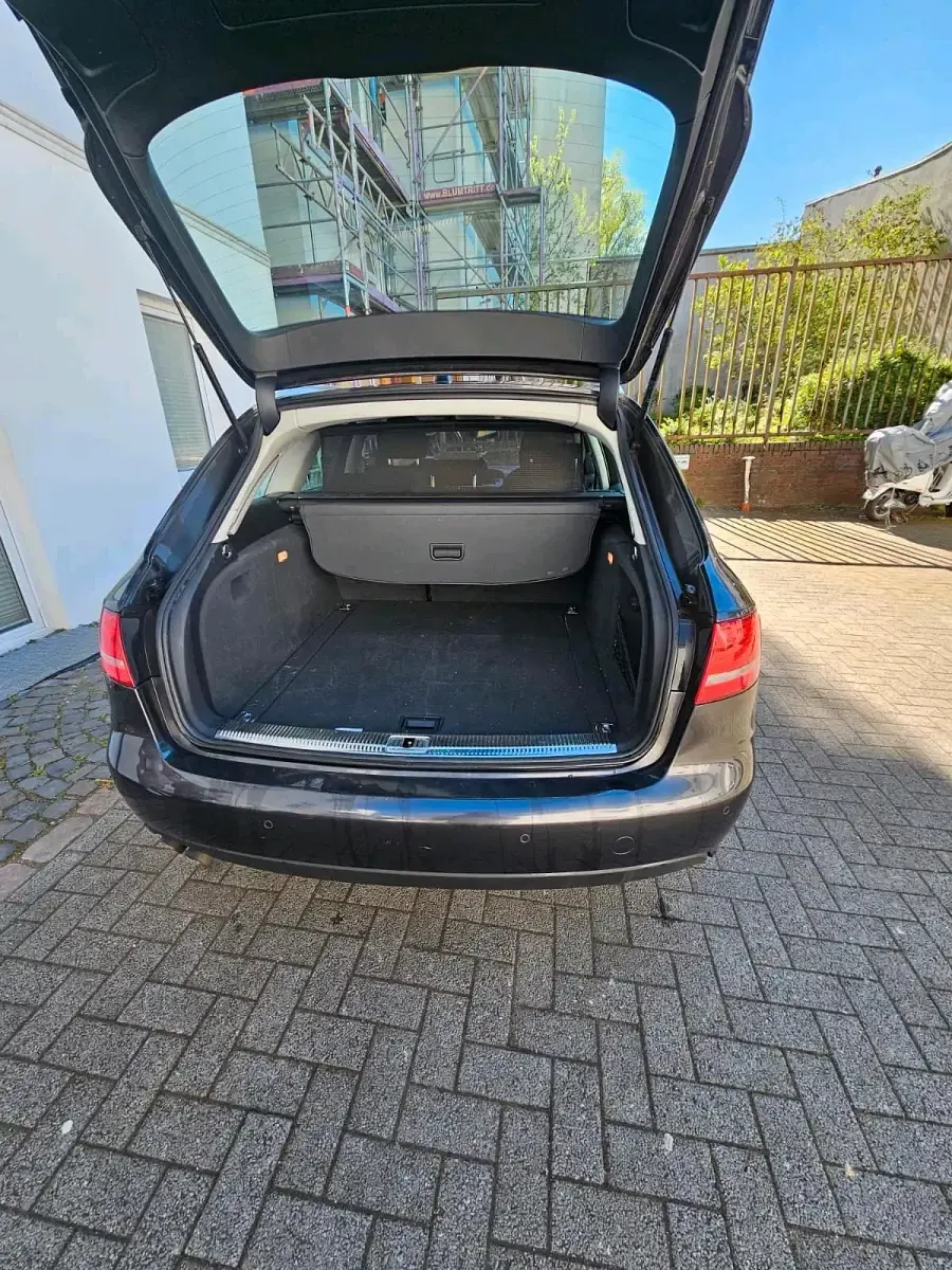 Gebraucht Audi A4 143 PS (105 kW) 2011 Schwarz Kombi