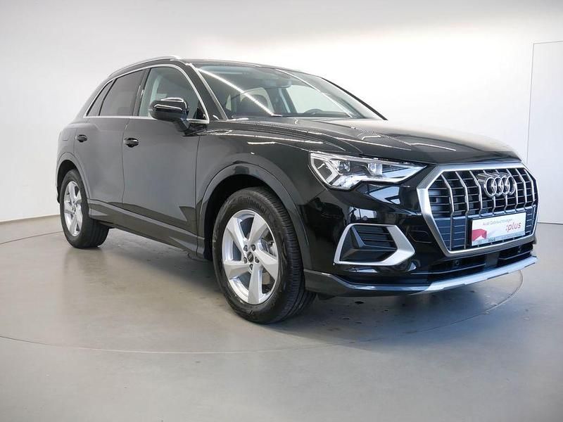 Gebraucht Audi Q3 Advanced 150 PS (110 kW) 2025 Mythosschwarz metallic SUV