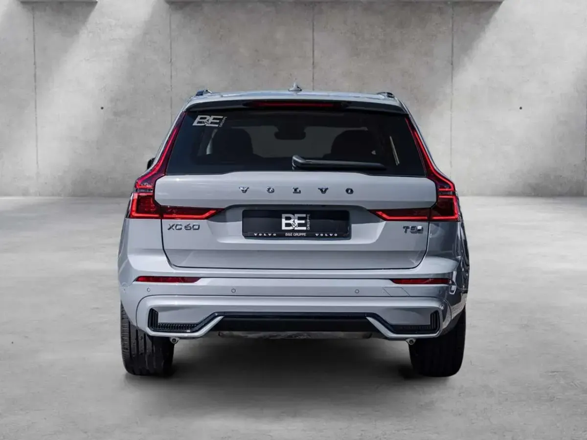 Gebraucht Volvo XC60 Plus 455 PS (334 kW) 2025 Grau SUV
