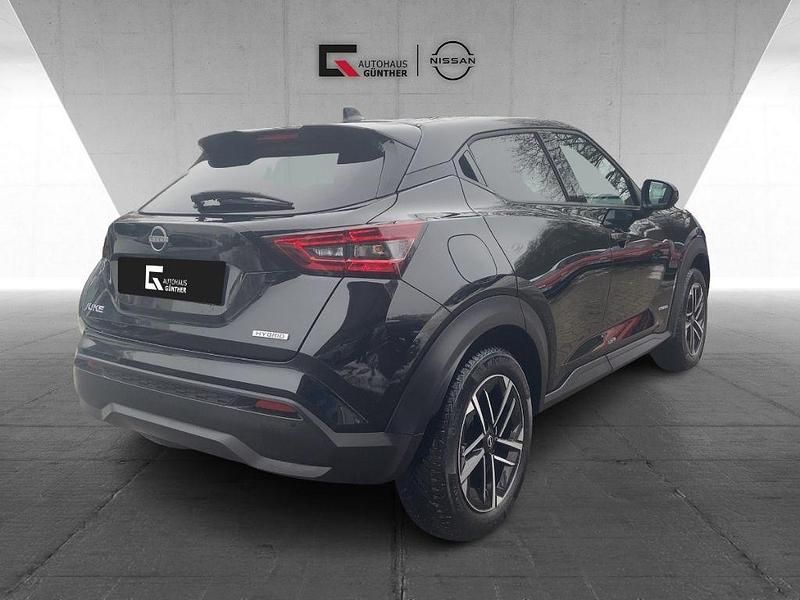 Second-hand Nissan Juke N-Connecta 143 CP (105 kW) 2024 Negru SUV
