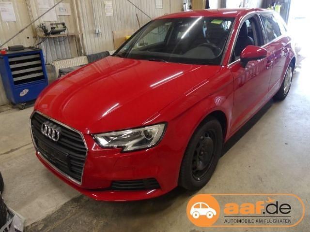 Rot Gebraucht 2018 Audi A3 Sportback Sport Limousine | 19.950 € (Etwas zu teuer) - Bild 1/4