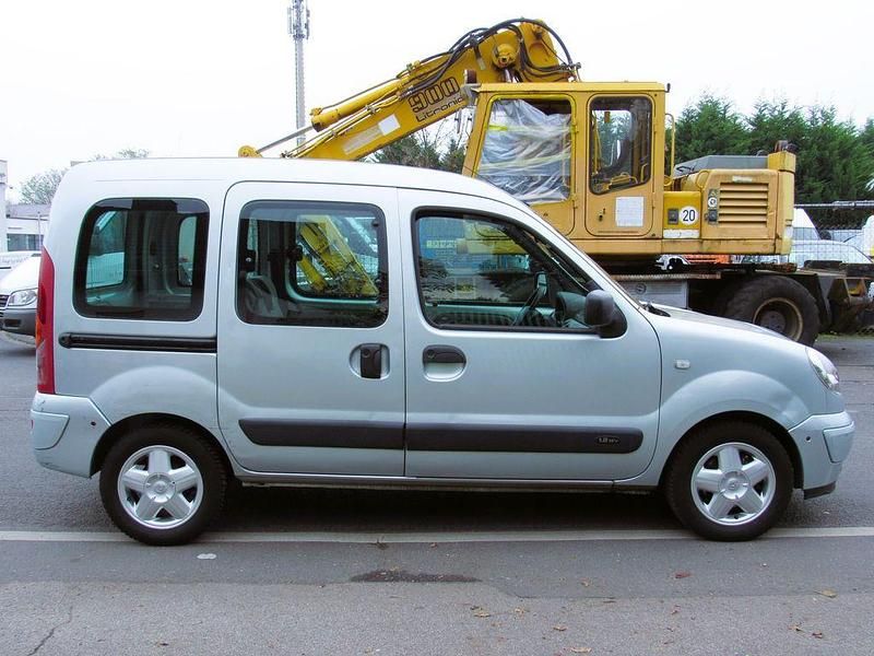 Gebraucht Renault Kangoo 75 PS (55 kW) 2005 Silber Van / Kleinbus