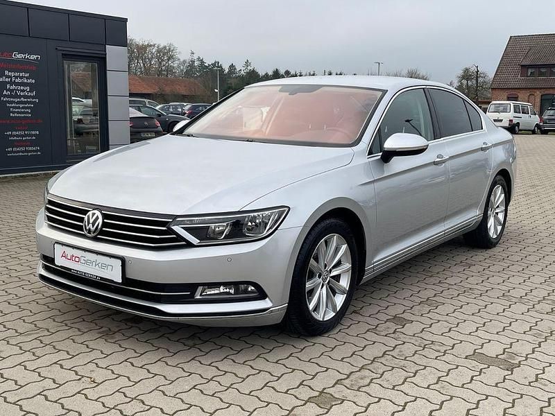 Gebraucht VW Passat Highline 190 PS (139 kW) 2017 Reflexsilber metallic Limousine