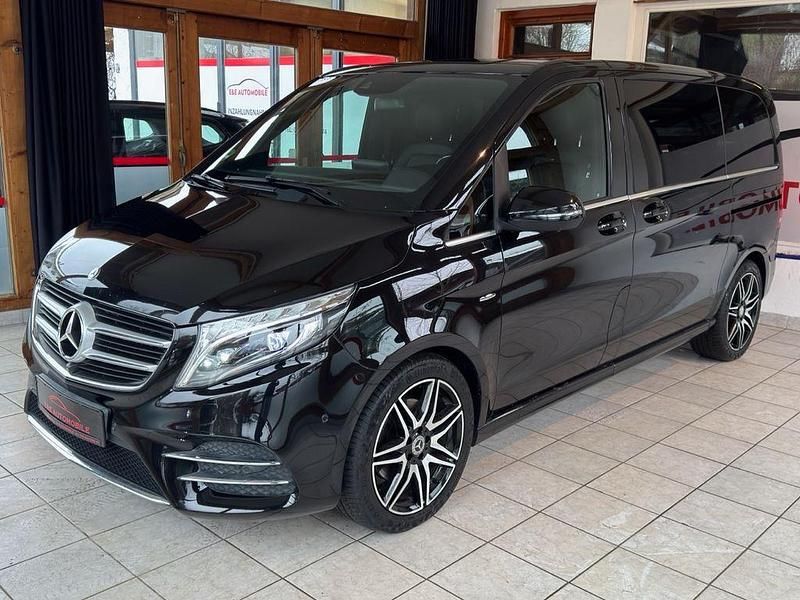 Schwarz Gebraucht 2016 Mercedes V250 AMG line Van / Kleinbus | 32.999 € (Fairer Preis) - Bild 1/4
