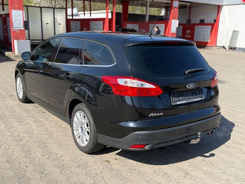Gebraucht Ford Focus Titanium 150 PS (110 kW) 2011 Schwarz Kombi