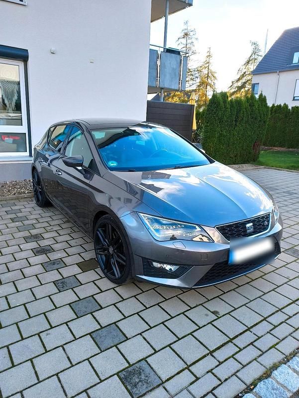 Usata Seat Leon 184 CV (135 kW) 2018 Grigio Berlina